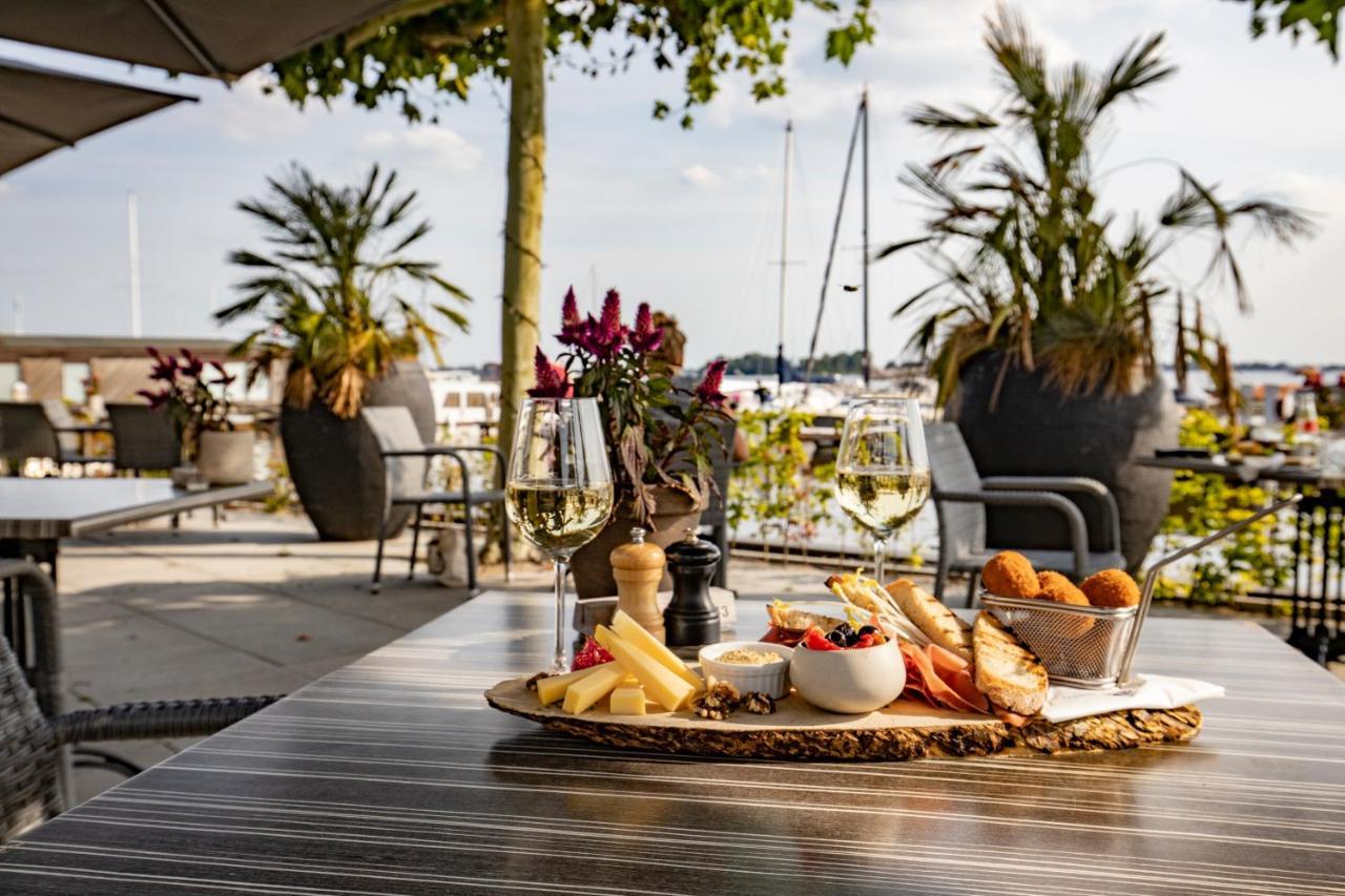Fletcher Hotel Restaurant Loosdrecht-Amsterdam ภายนอก รูปภาพ